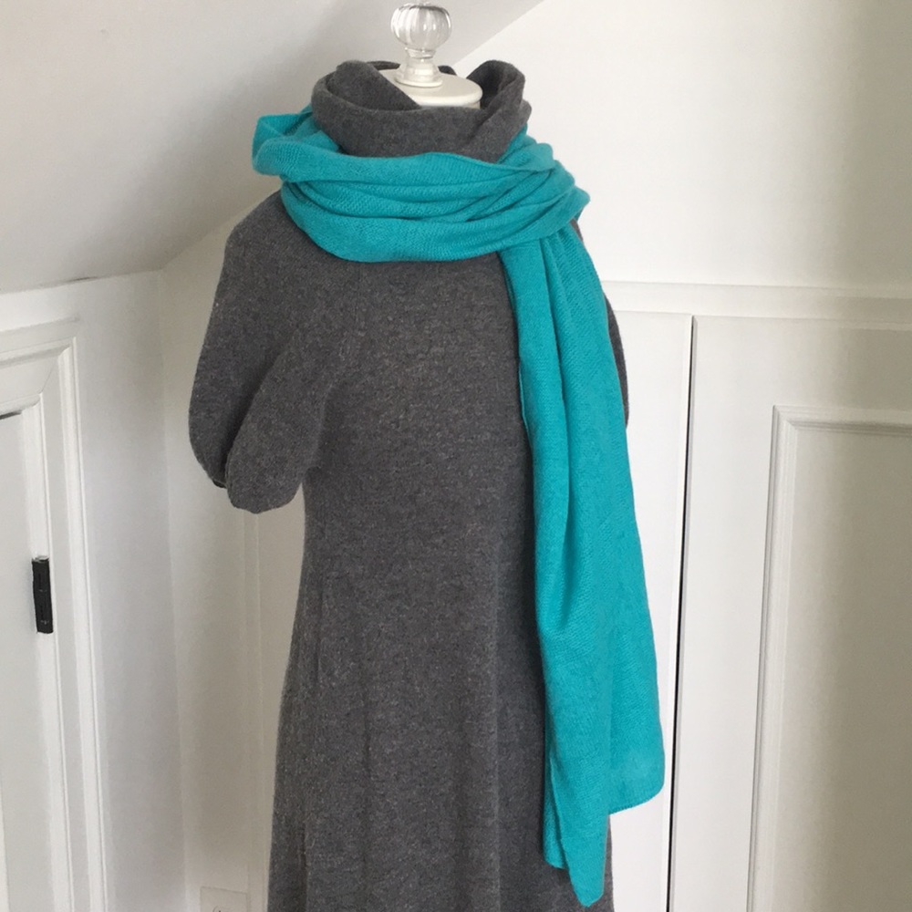 Nordstrom 100% Cashmere Teal Blue Scarf